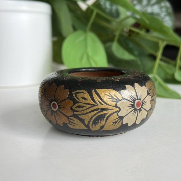 Vintage Small Mini Painted Floral Wood Vase - Picture 5 of 16